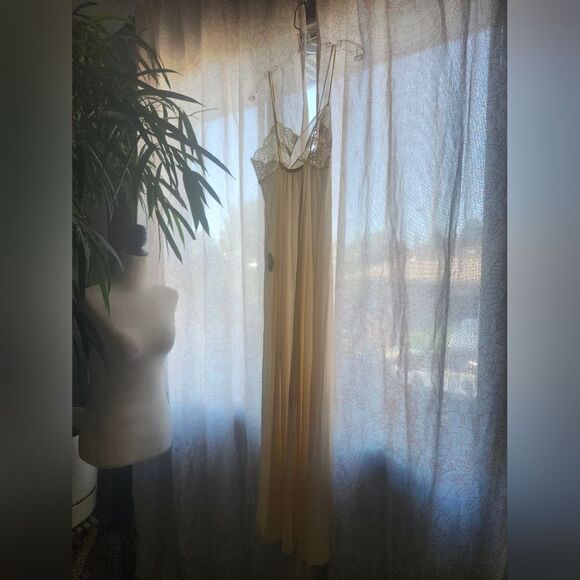 Vintage Cream Lace Satin Slip Dress Lingerie Sexy Spaghetti Strap Maxi 50s Vday - Picture 6 of 10